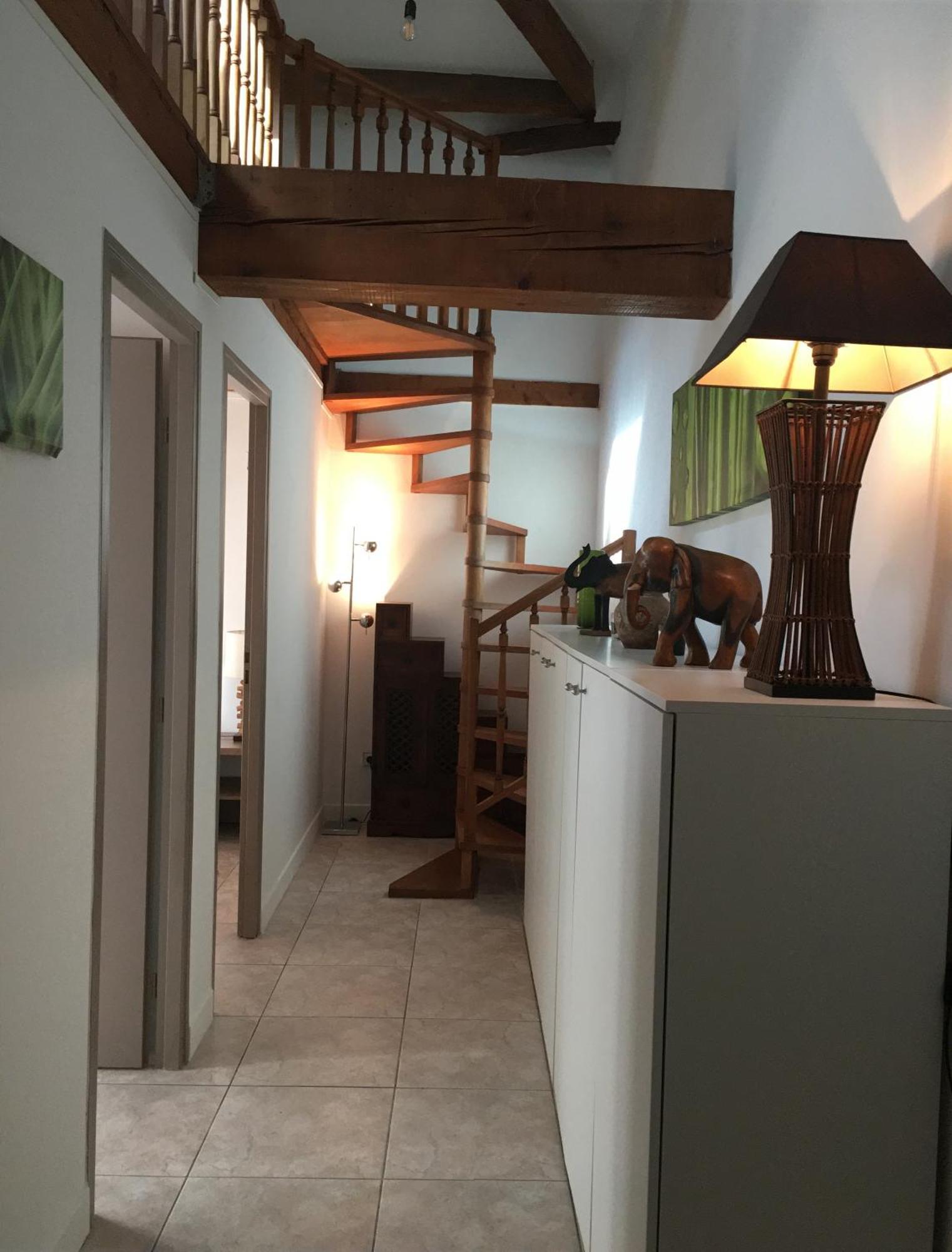 Villa Laetitia - Appt De Charme Avec Parking - Nice Nord 外观 照片